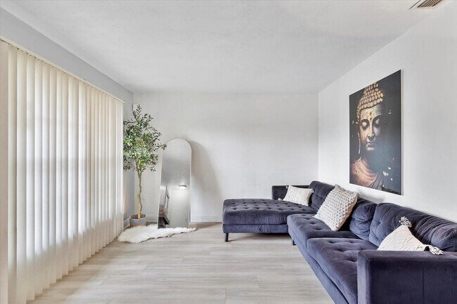 Building Photo - 2759 NW 198th Terrace