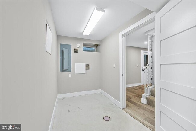 Building Photo - 901 Hobbs Dr