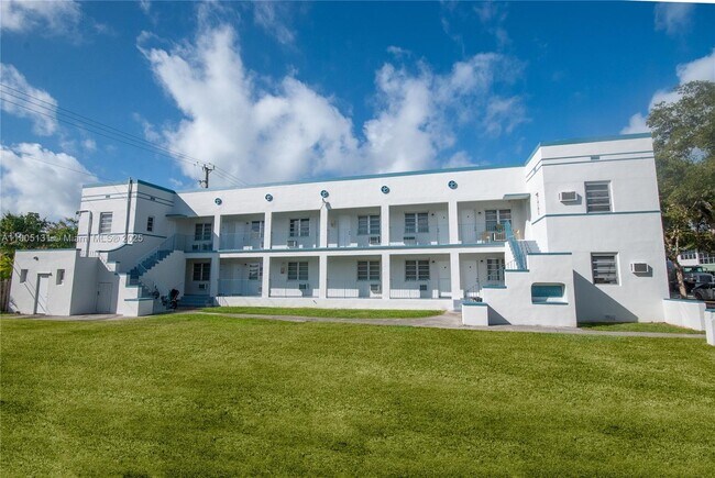 Primary Photo - 1208 71st St