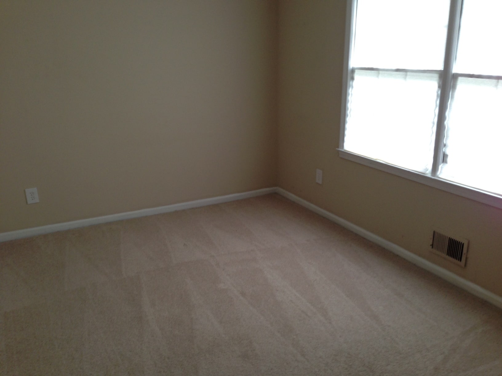 Building Photo - 518 Barbashela Cir