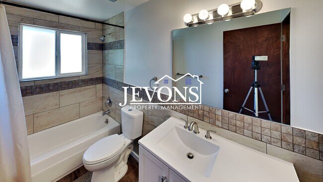 Building Photo - Water and sewer included! Comfortable 3-be...