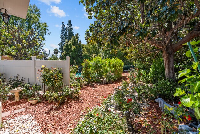 Building Photo - 17812 Parthenia St