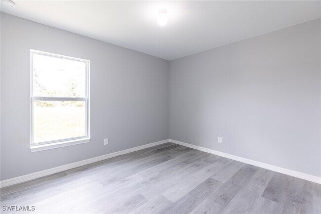 Building Photo - 2908 35th St W
