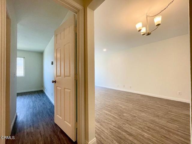 Building Photo - 248 E Surfside Dr