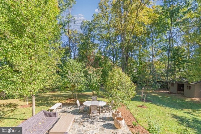 Building Photo - 6415 Bradley Blvd