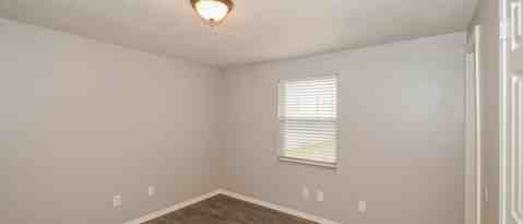 Building Photo - 1692 Mary Beth Dr