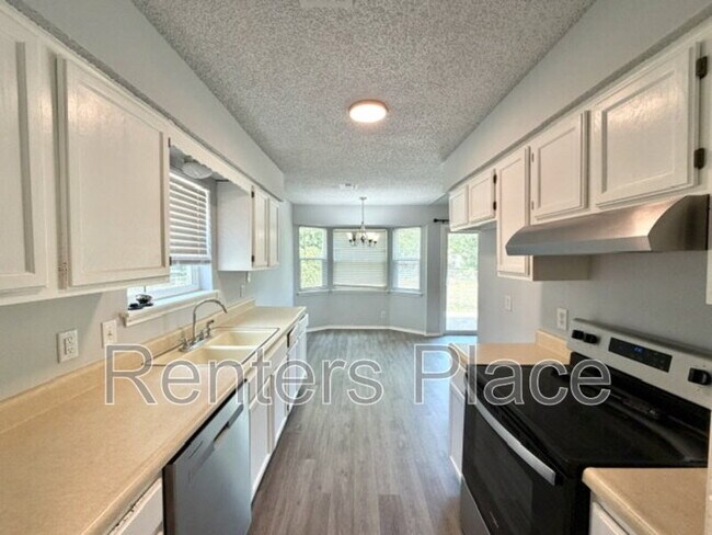 Building Photo - 1505 N Poplar Ave