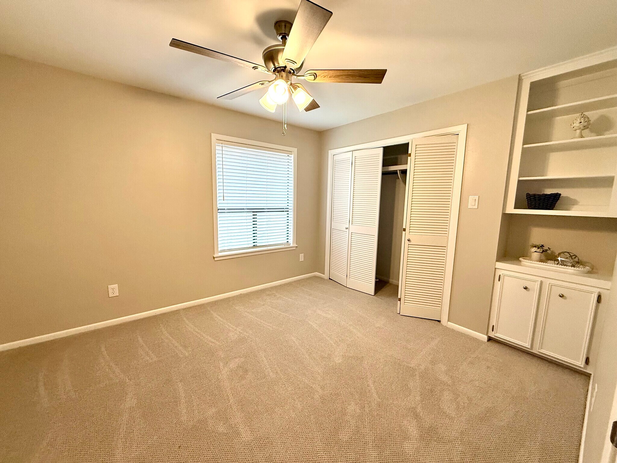 Building Photo - 601 Cache Cv