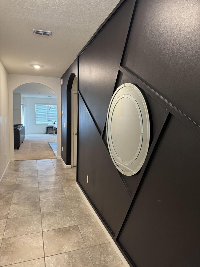 Building Photo - 5318 Delight Dr