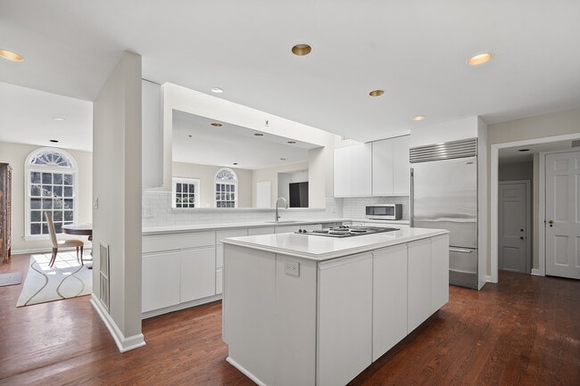 Building Photo - 120 Zaccheus Mead Ln