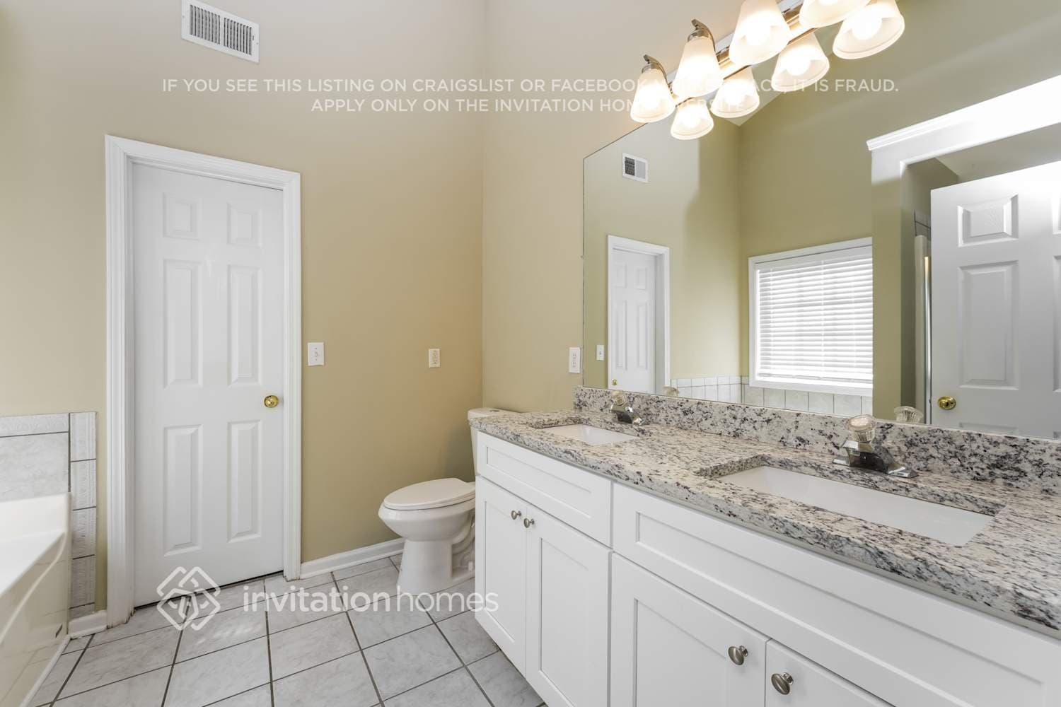 Building Photo - 1970 Winnstead Pl