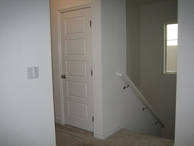 Building Photo - West Summerlin Townhouse - 1833-SqFt. - 3-beds, 2.5-baths, 2-car attached garage, Gated Comm.