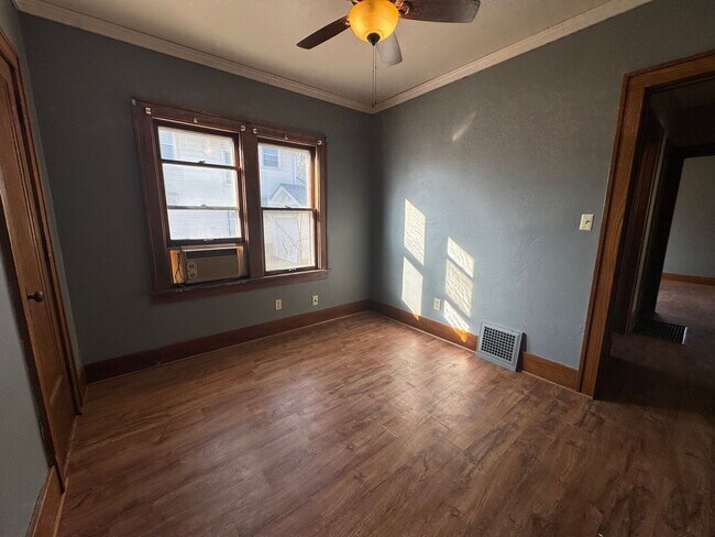 Building Photo - Huge 4 bedroom House with large garage