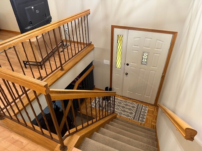 Building Photo - Two Bedroom Townhouse W/ Views Of Rice Lak...