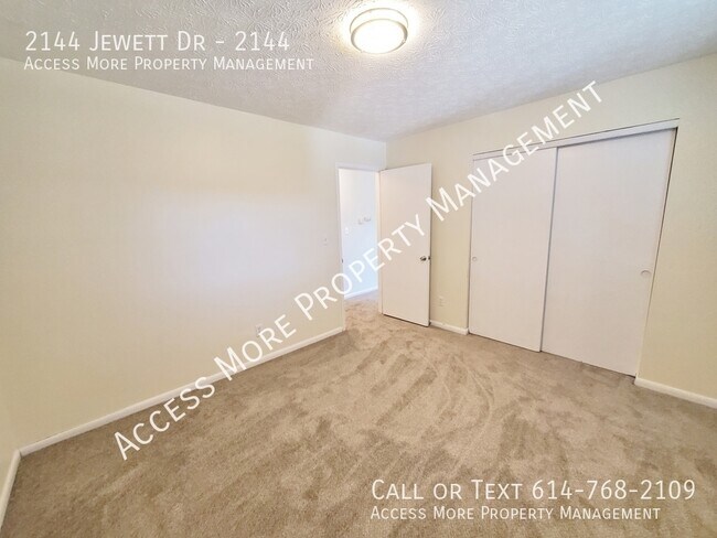 Building Photo - 2144 Jewett Dr
