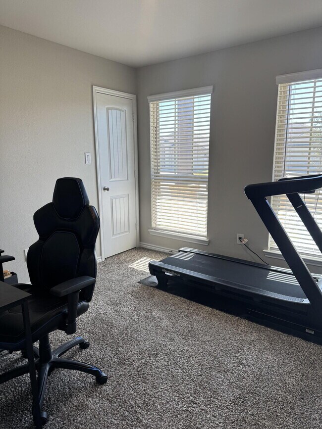 Building Photo - "Charming 3-Bed, 2-Bath Home in Bryan, TX!"