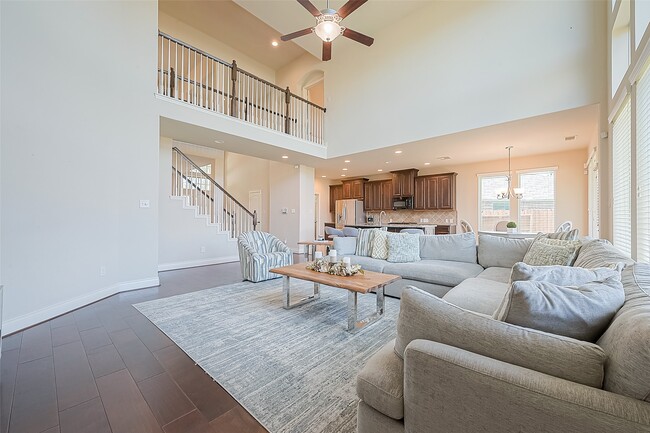 Building Photo - 14113 Timber Bluff Dr