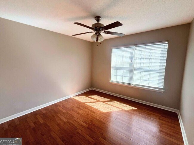 Building Photo - 104 Sugar Maple Way