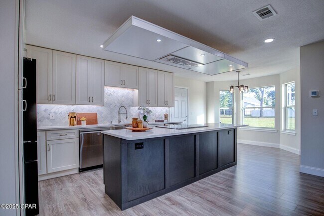 Building Photo - 4205 Deerpoint Lake Dr