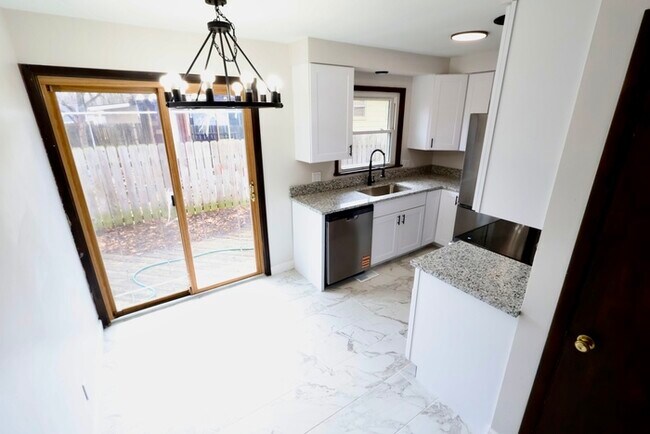 Building Photo - 2076 Congo St