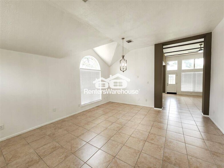 Building Photo - 2810 Autumn Springs Ln