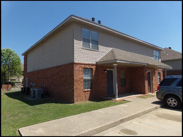 Building Photo - 10800 Frenchmen Loop