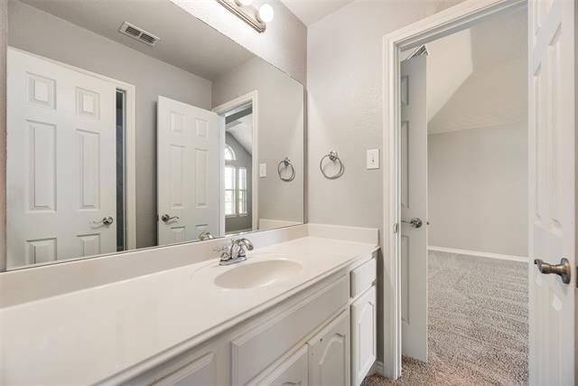 Building Photo - 213 Palomino Ct