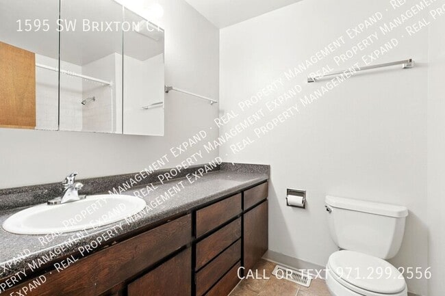 Building Photo - 1595 SW Brixton Ct