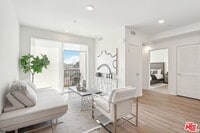 Building Photo - 222 N Alvarado St