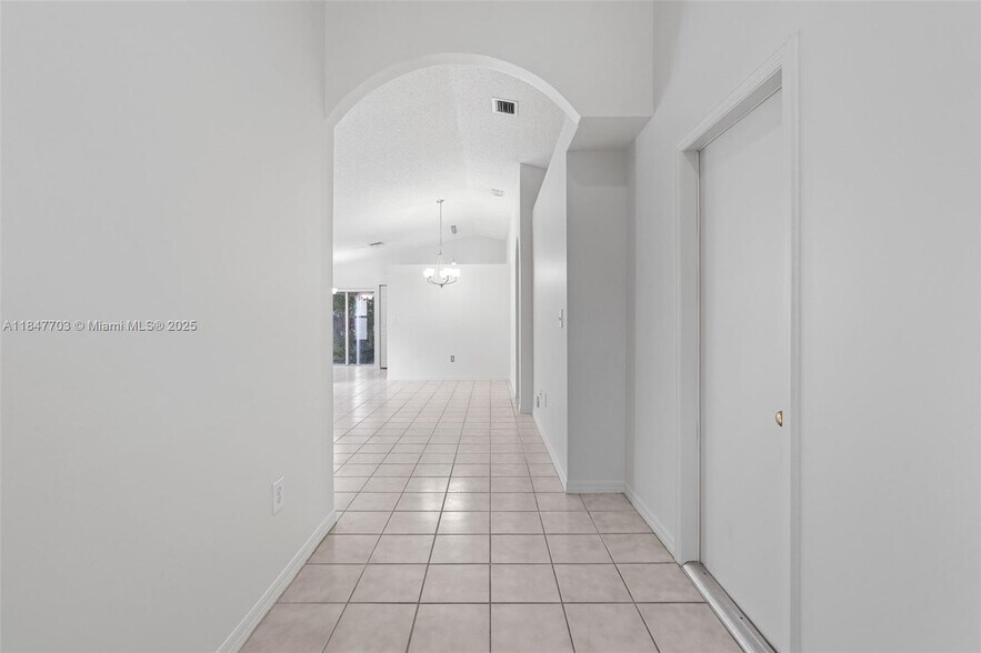 Building Photo - 14202 SW 151st Ct