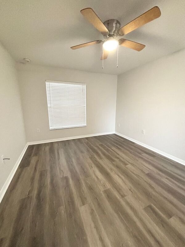 Building Photo - 3048 Verbena Dr