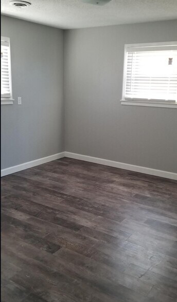 Building Photo - 314 Stratford Dr