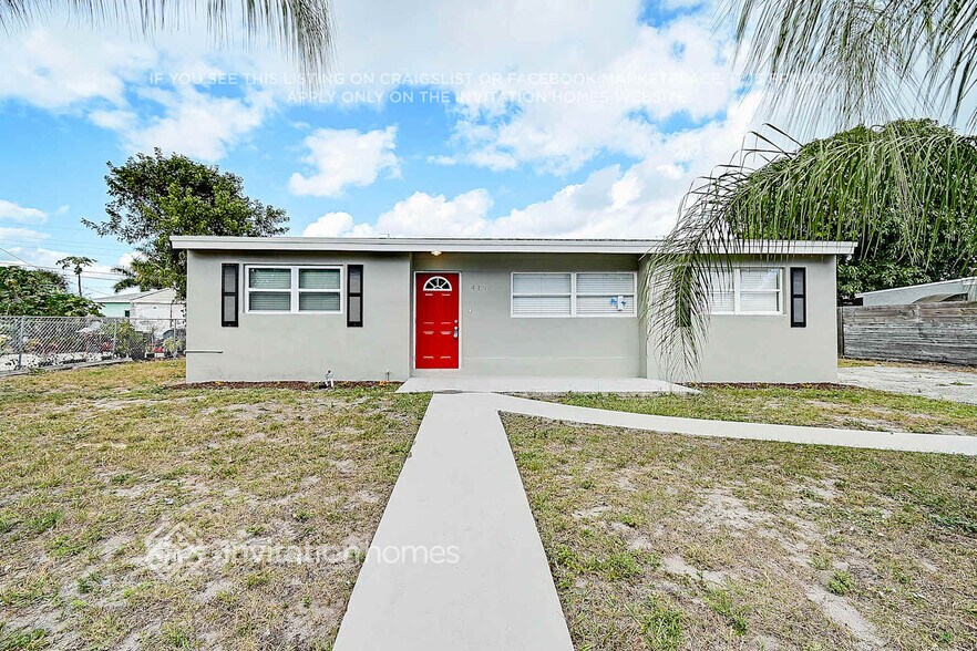 Primary Photo - 415 Cheyenne Dr