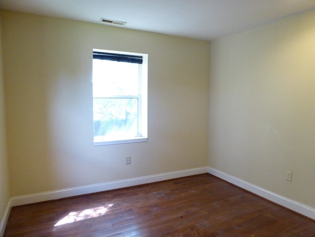 Building Photo - 5501 Foote St NE