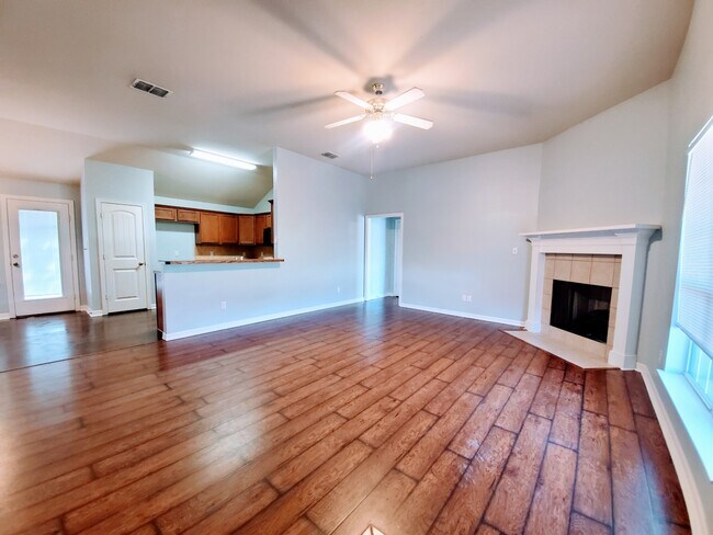 Building Photo - 5866 Palo Pinto Dr