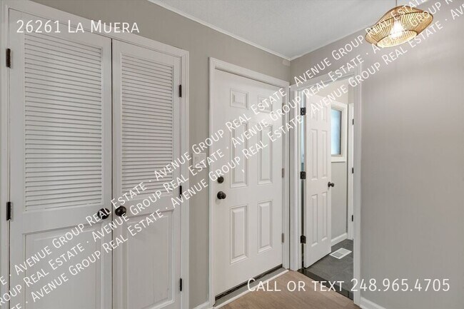 Building Photo - 26261 La Muera St