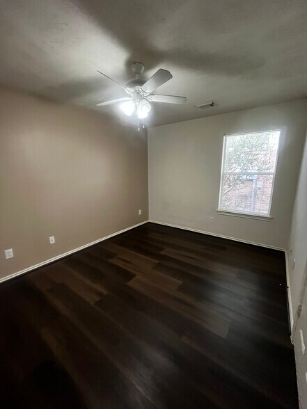 Building Photo - 5508 Lilywood Ln