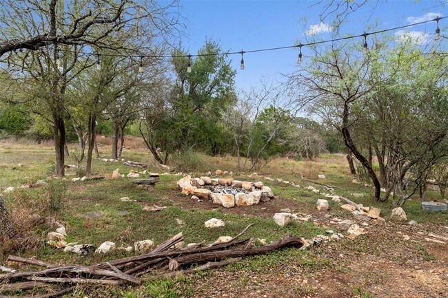 Building Photo - 1100 High Rd