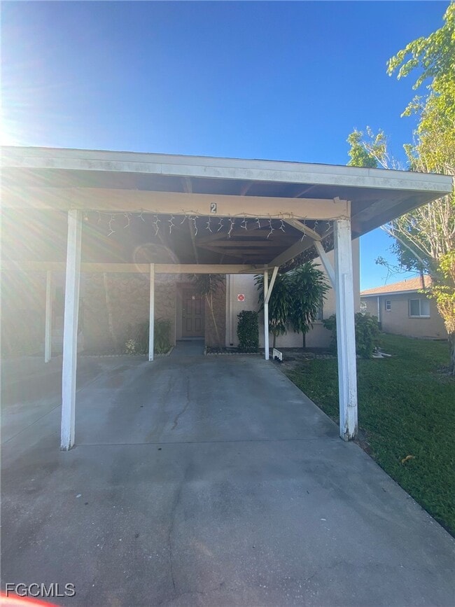 Building Photo - 910 SE 14th Terrace