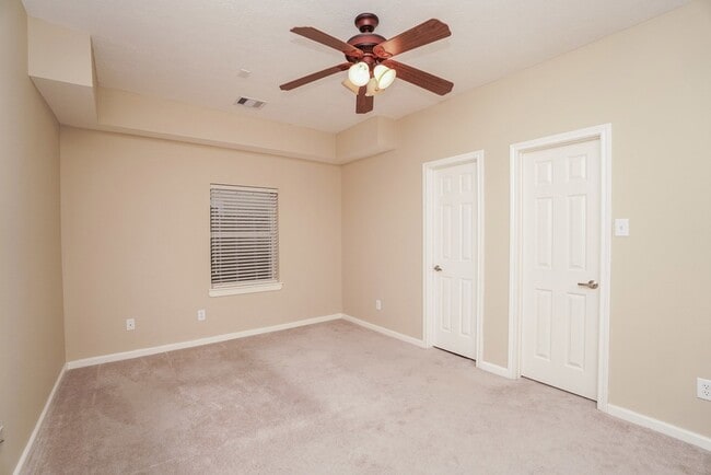 Building Photo - 5730 Kansas St