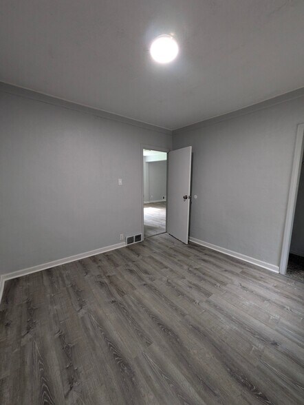 Building Photo - 3145 Brock Dr