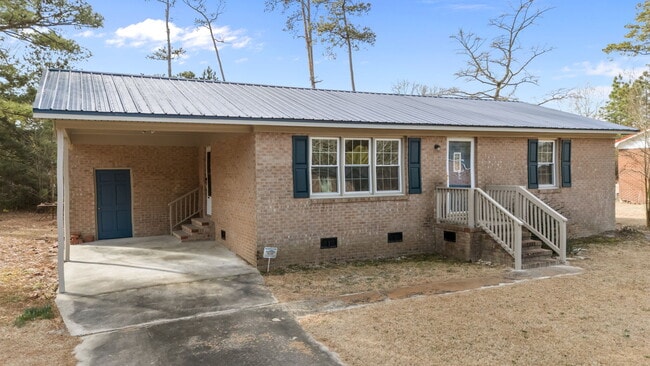 Building Photo - 904 Jennifer Ln