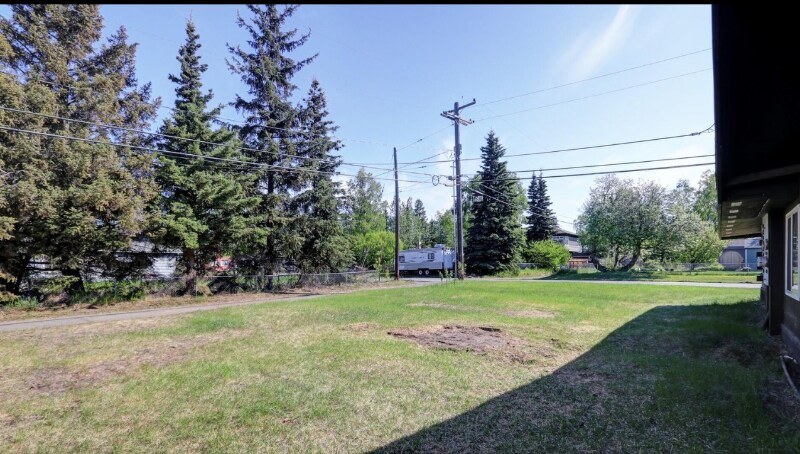 Building Photo - 2301 Lincoln Ave