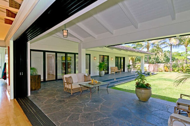 Building Photo - 343 Dune Cir