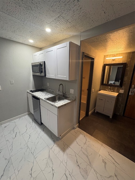 Building Photo - 65 Front St