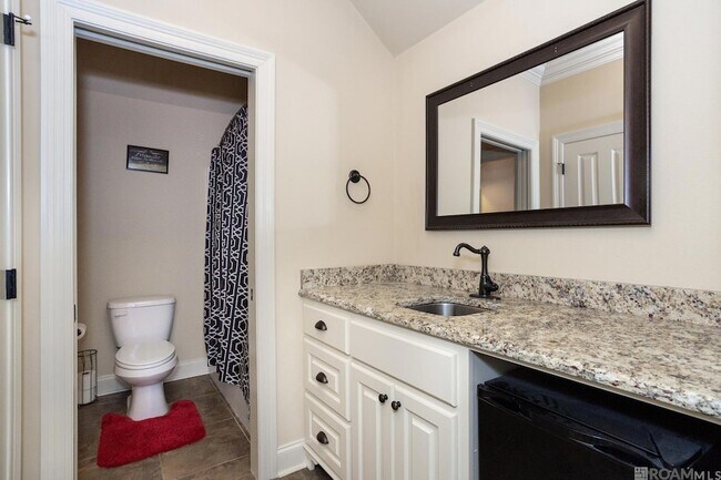 Building Photo - 9430 Magnolia Crossing Dr