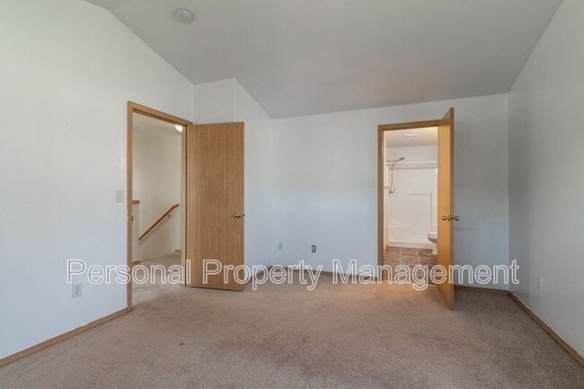 Building Photo - 17314 SE 22nd St