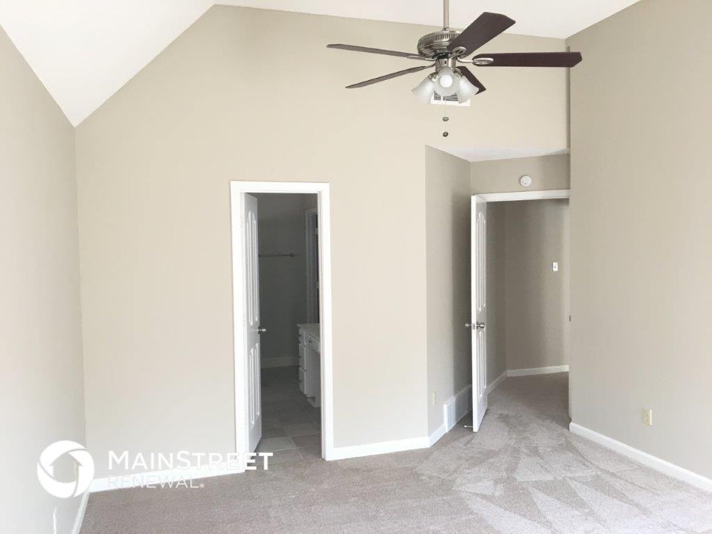 Building Photo - 1602 Far Dr
