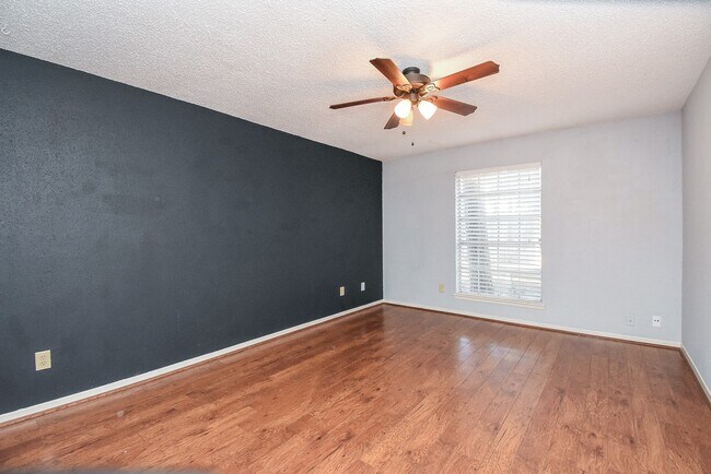 Building Photo - 9107 Wallingham Ct