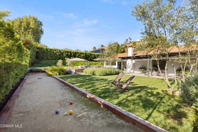 Building Photo - 1501 Valecroft Ave